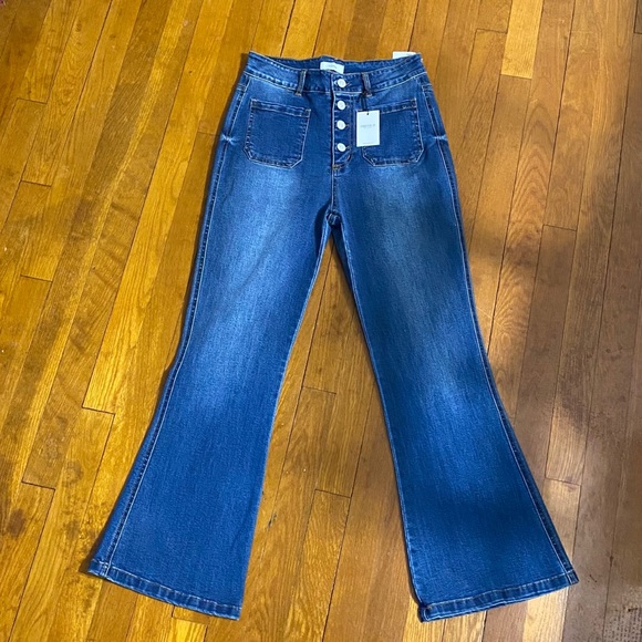 Forever 21 Jeans - Picture 3 of 4